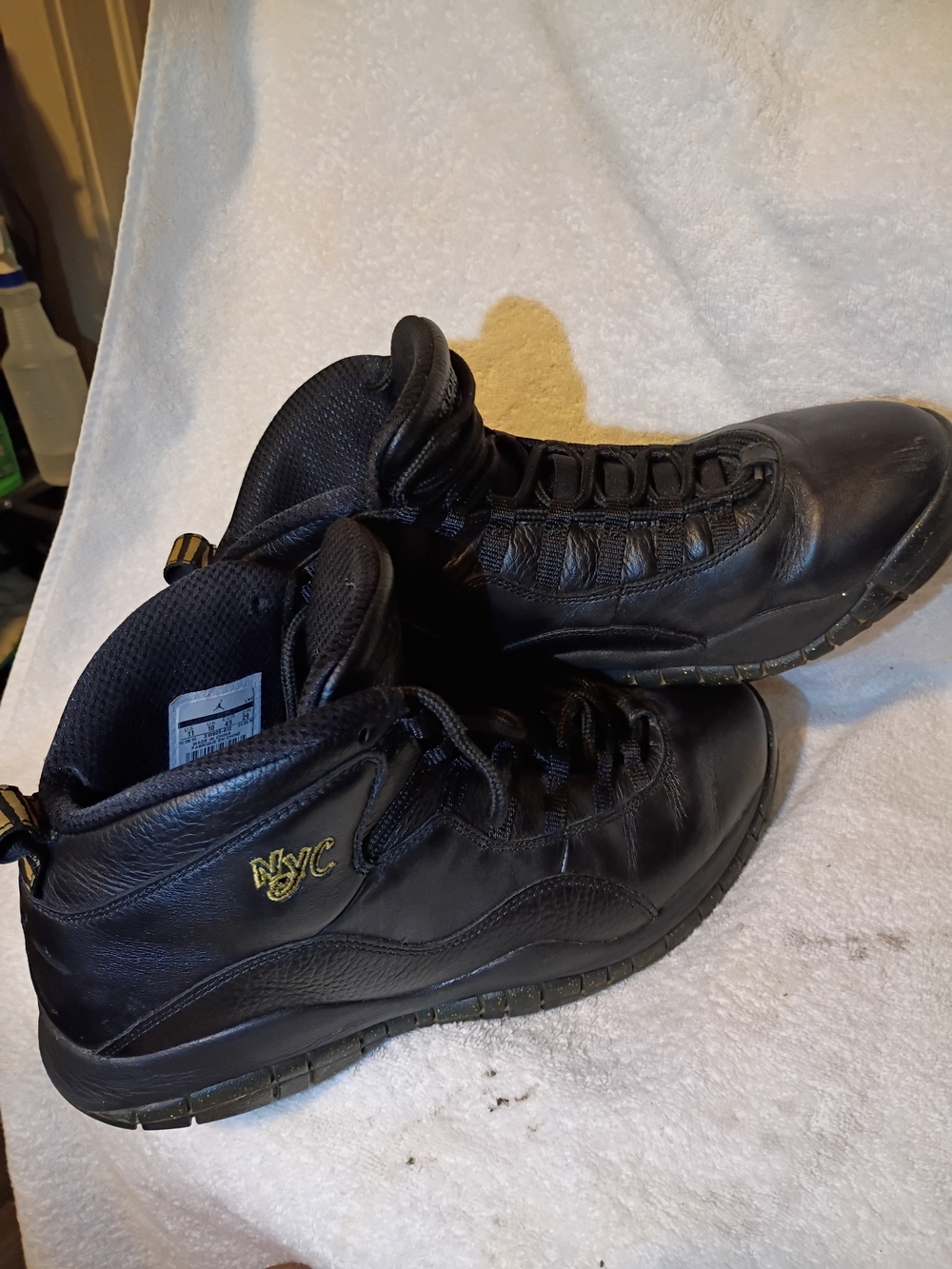Men's Black Leather High-Top Sneakers with NYC Embroidery, Jordans